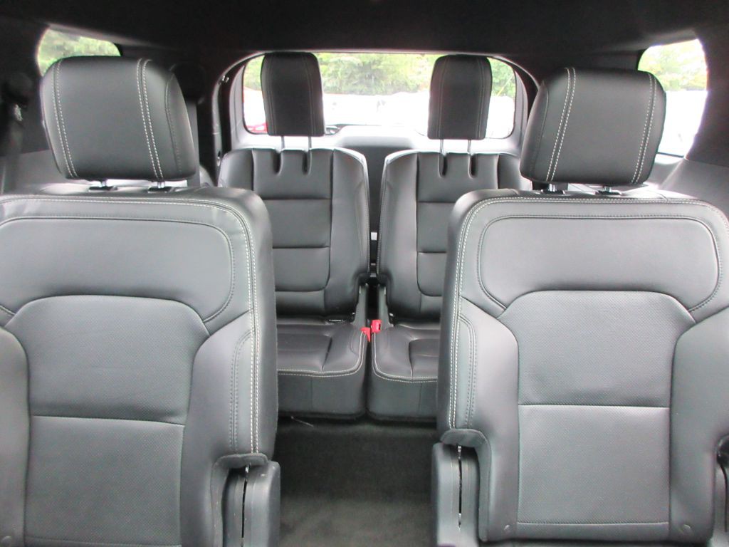 2017 Ford Explorer Image 13