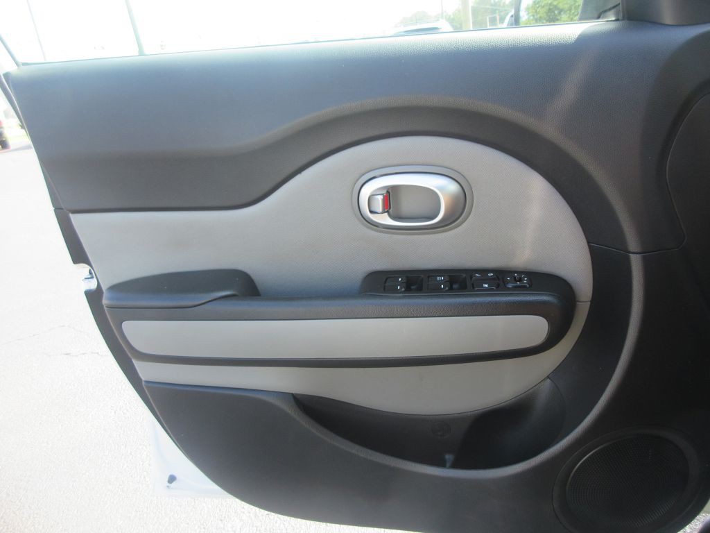 2016 Kia Soul Image 10