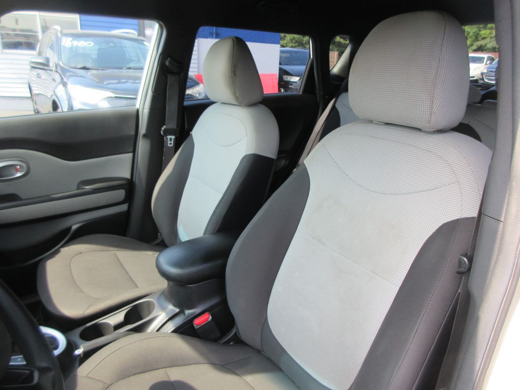 2016 Kia Soul Image 11