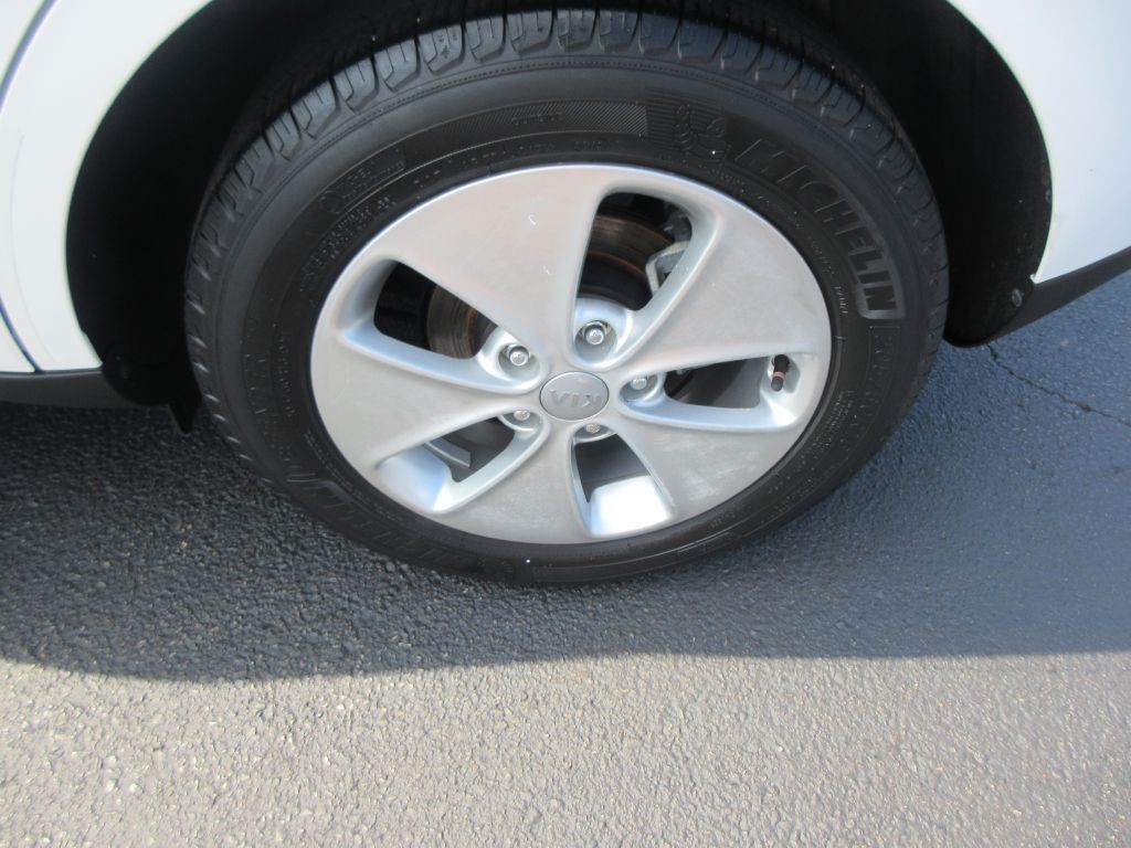 2016 Kia Soul Image 14