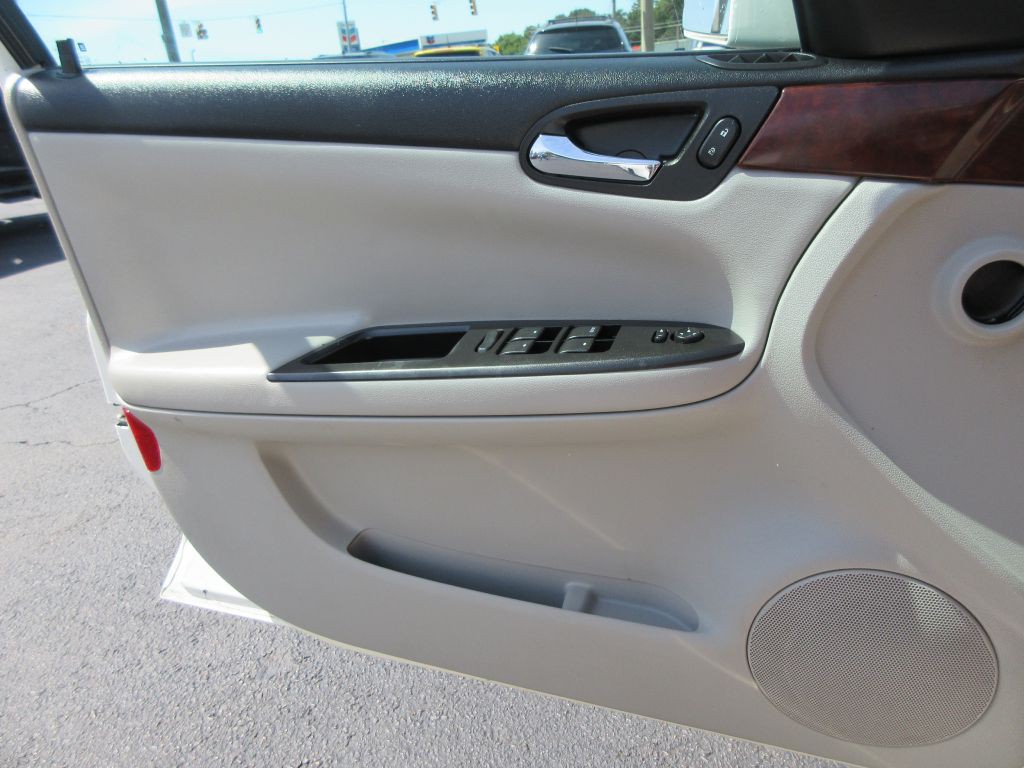 2007 Chevrolet Impala Image 10