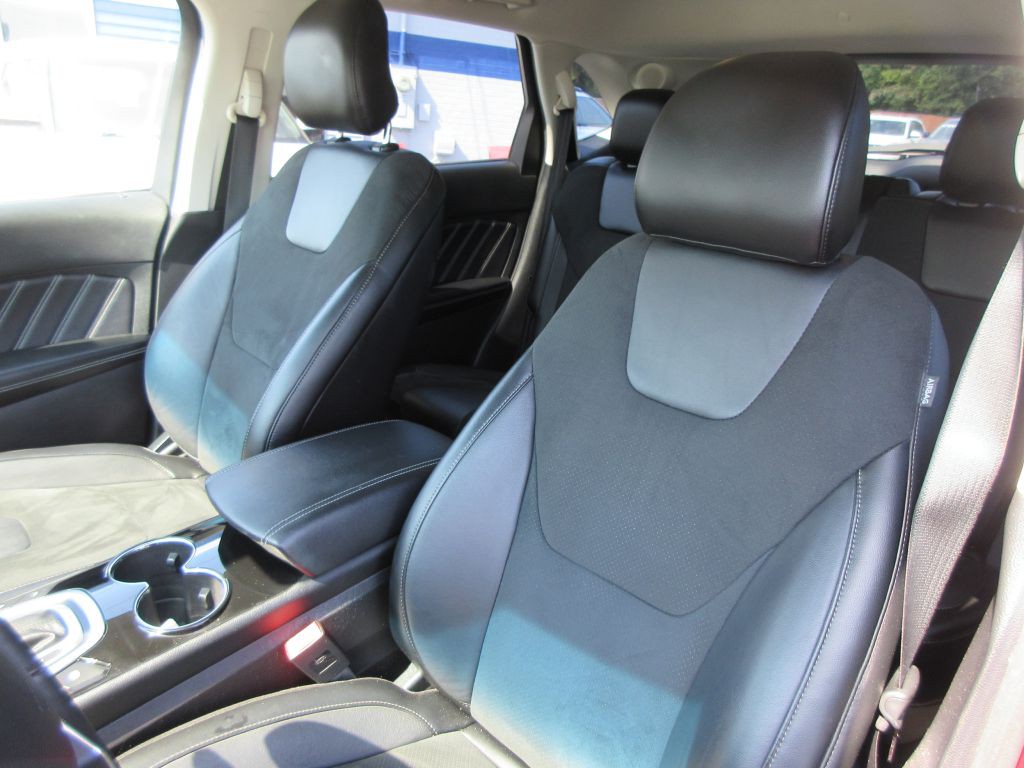2015 Ford Edge Image 11