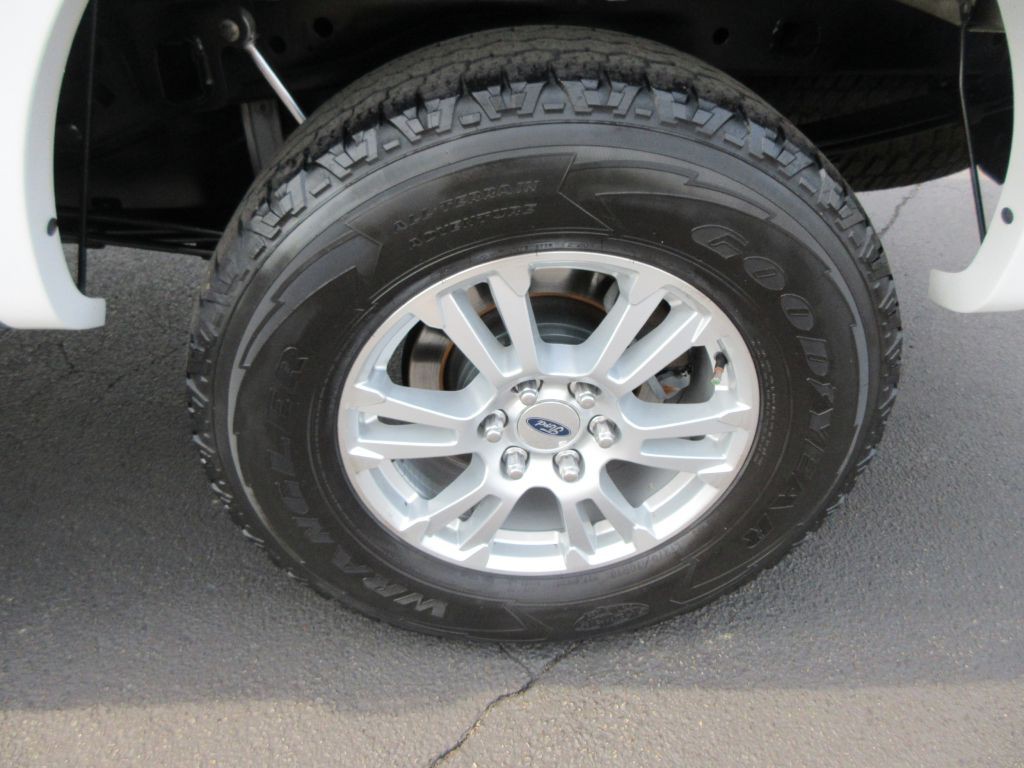 2013 Ford F-150 Image 16