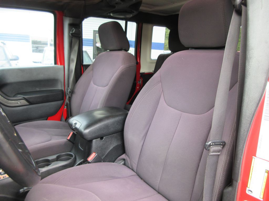 2014 Jeep Wrangler Unlimited Image 11