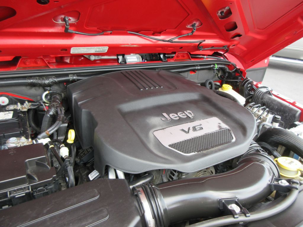 2014 Jeep Wrangler Unlimited Image 16