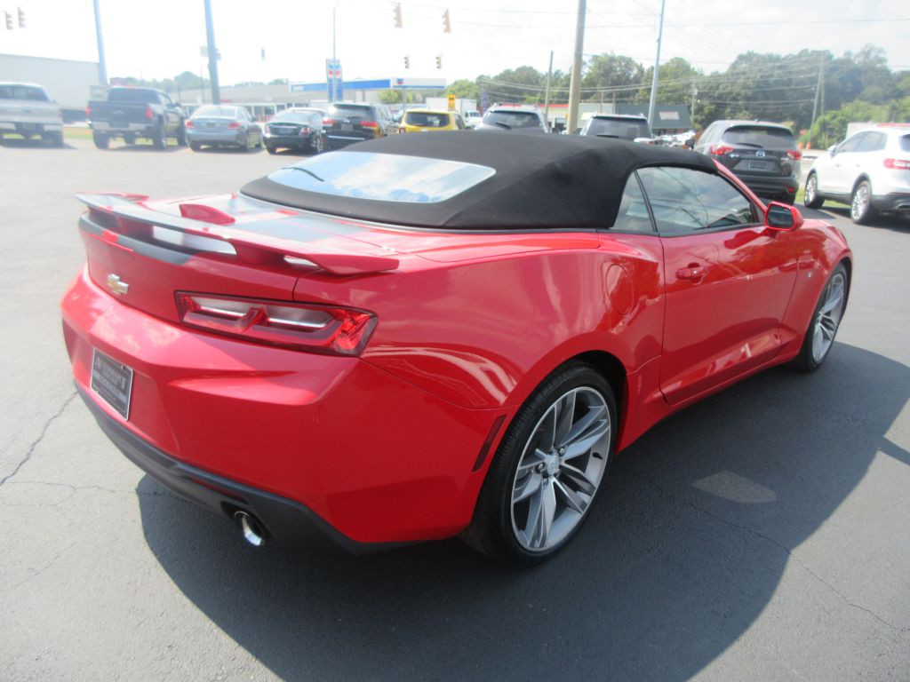 2017 Chevrolet Camaro Image 4
