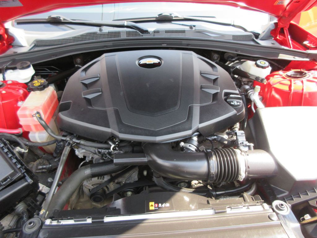 2017 Chevrolet Camaro Image 16