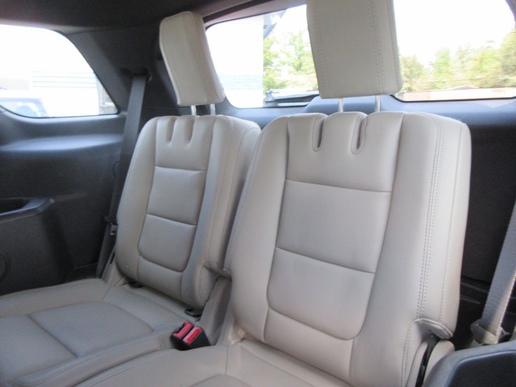 2015 Ford Explorer Image 13