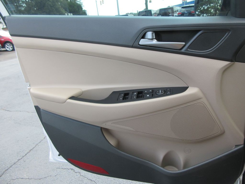 2016 Hyundai Tucson Image 10