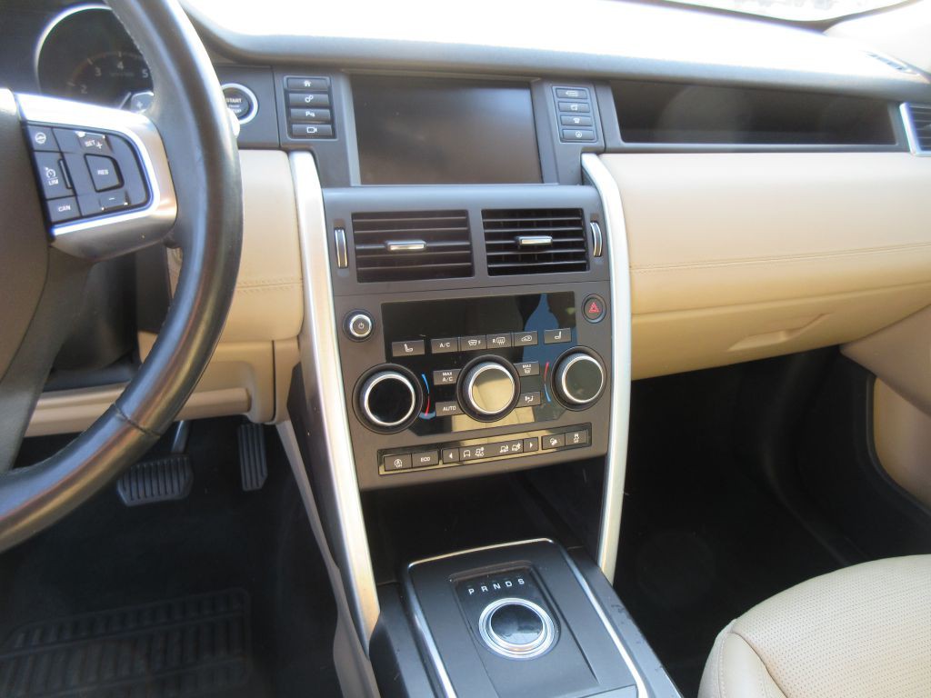 2019 Land Rover Discovery Sport Image 9