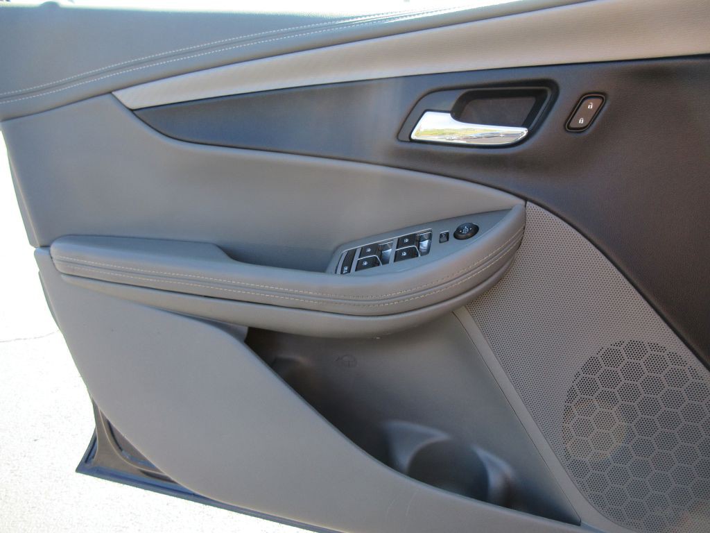 2016 Chevrolet Impala Image 10