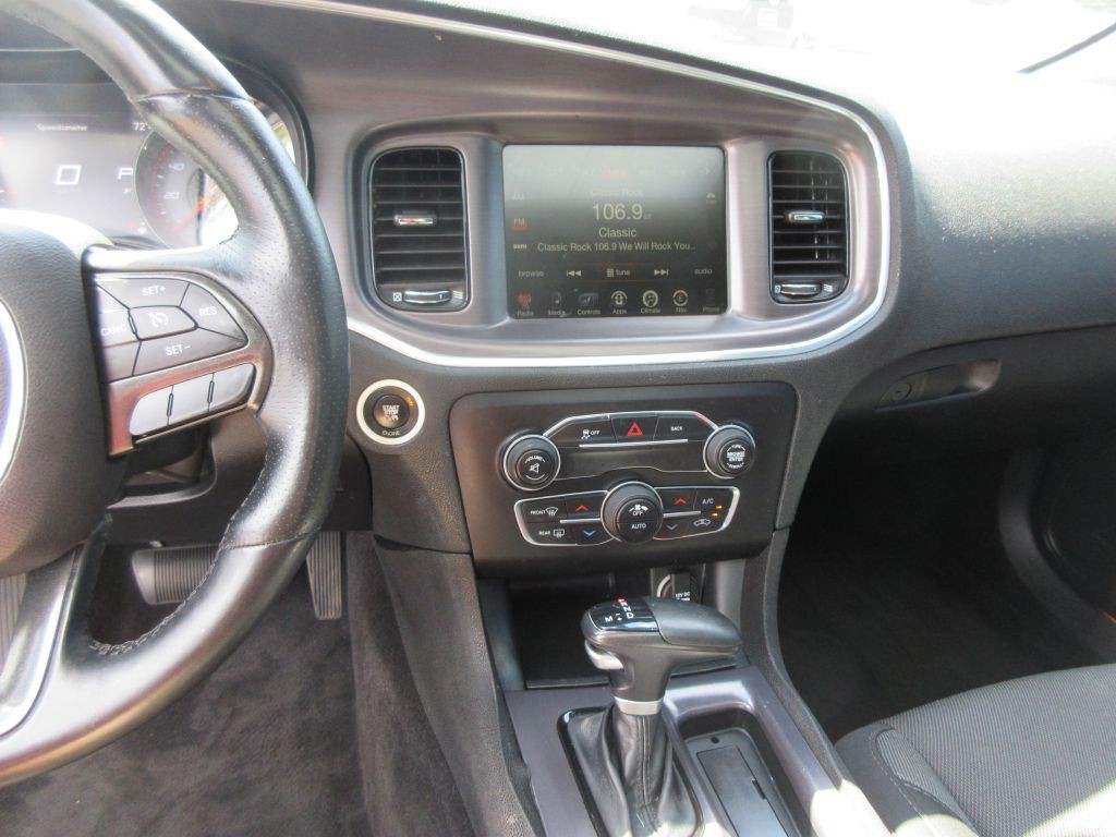 2016 Dodge Charger Image 9