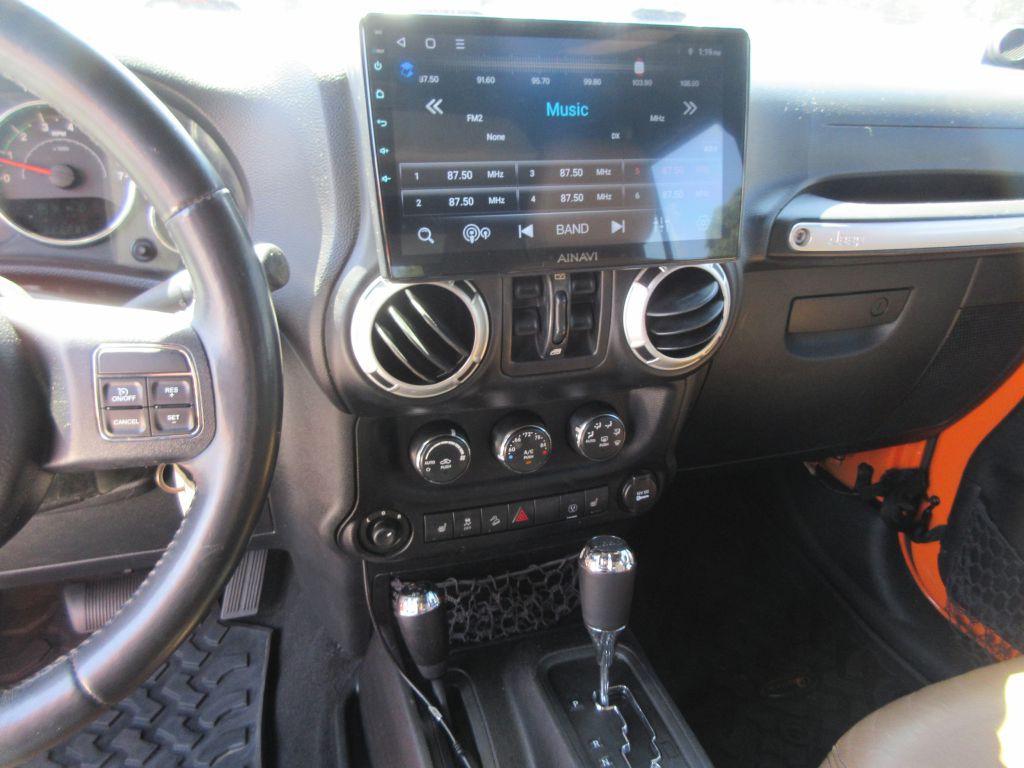 2013 Jeep Wrangler Unlimited Image 9