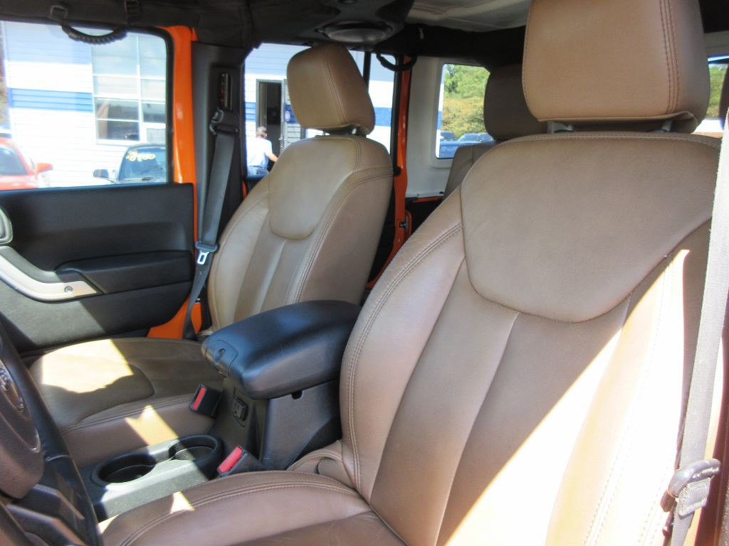 2013 Jeep Wrangler Unlimited Image 11