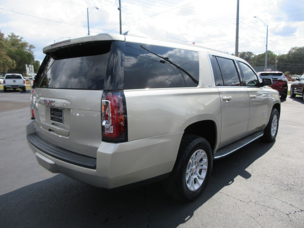 2015 GMC Yukon Image 3