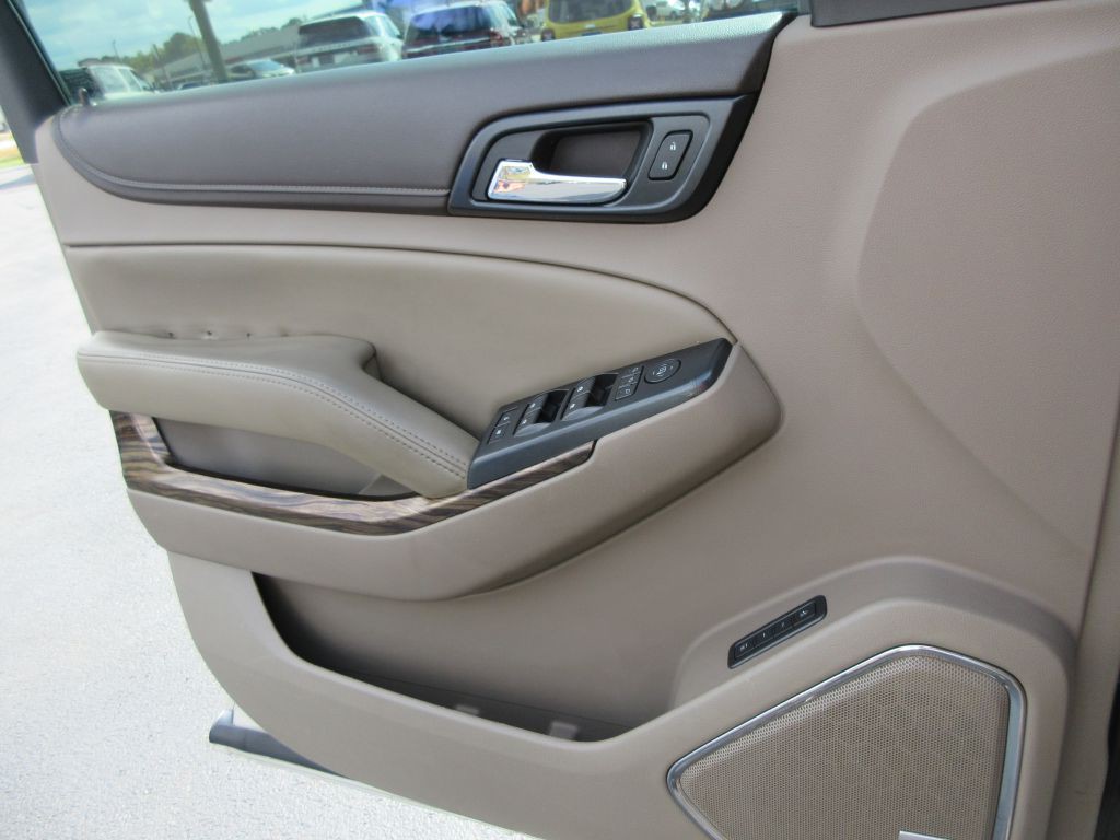 2015 GMC Yukon Image 9