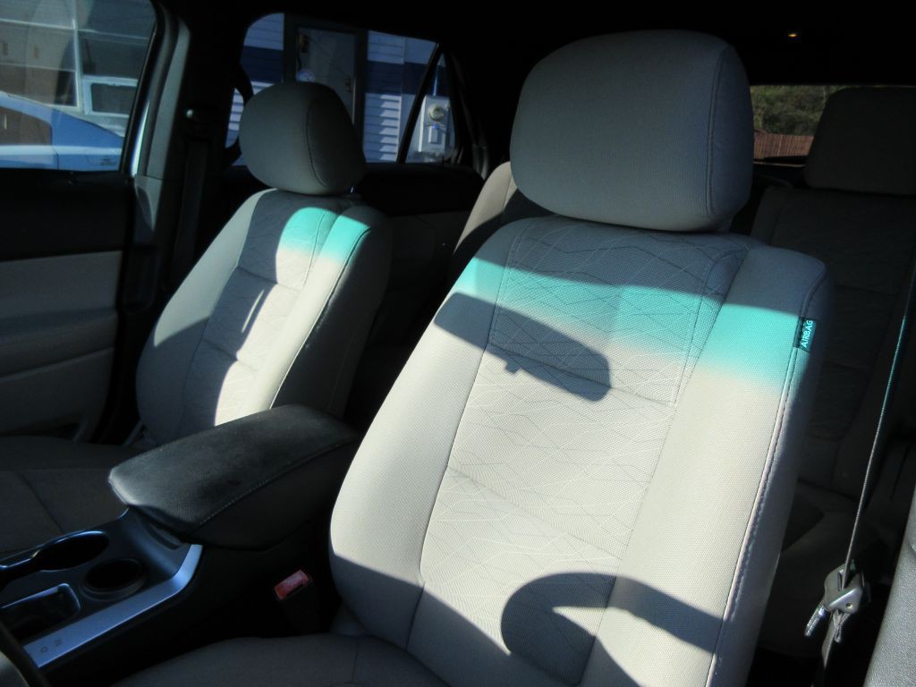 2015 Ford Explorer Image 11