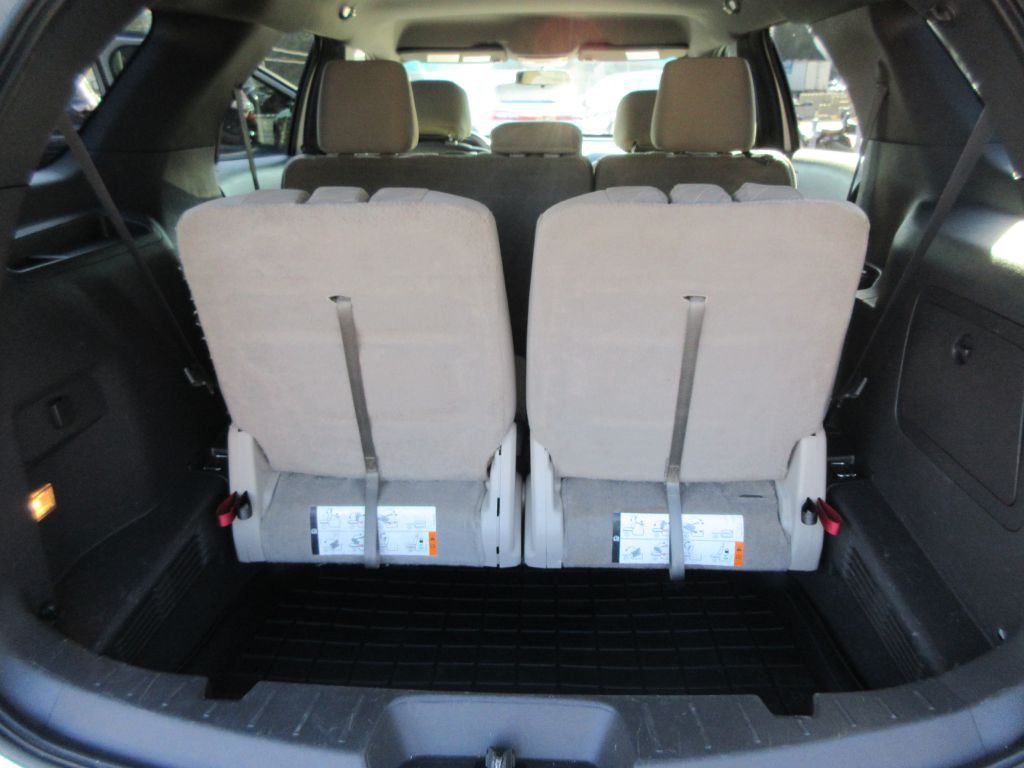 2015 Ford Explorer Image 16