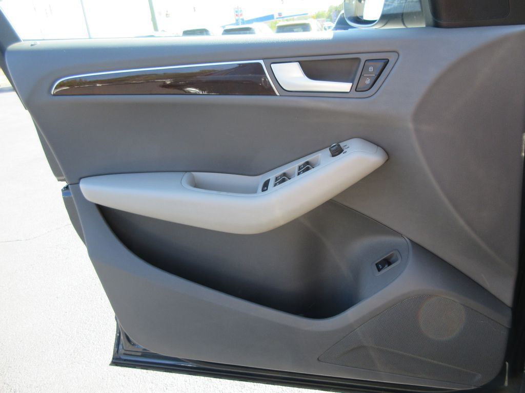 2011 Audi Q5 Image 10