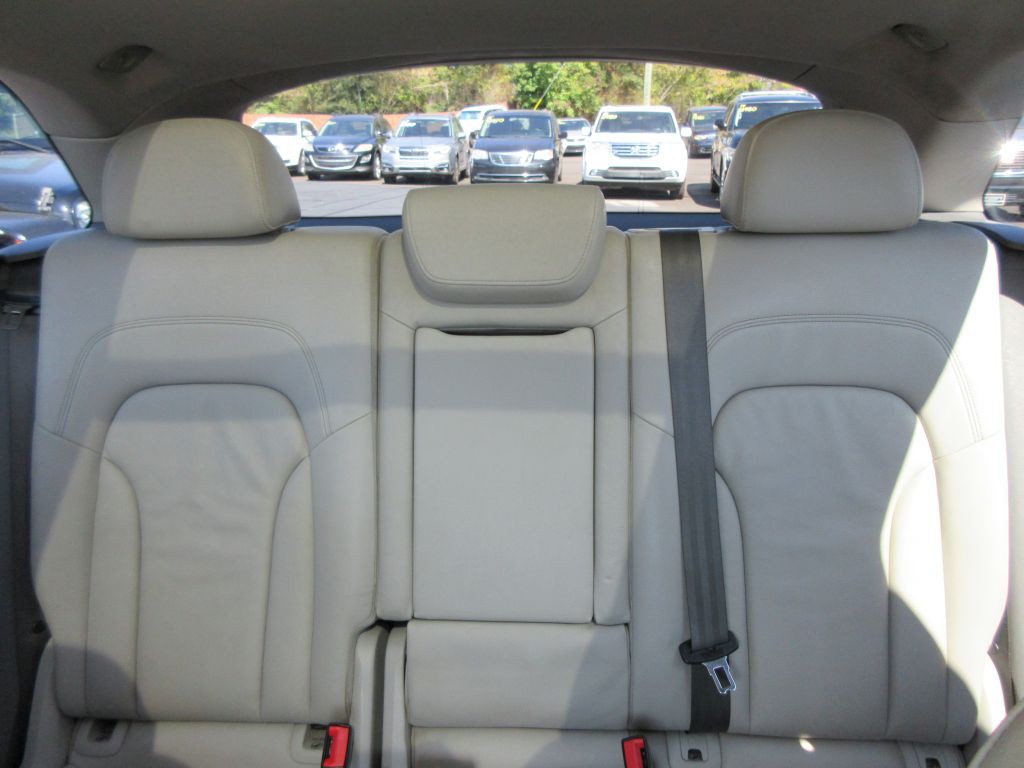 2011 Audi Q5 Image 13
