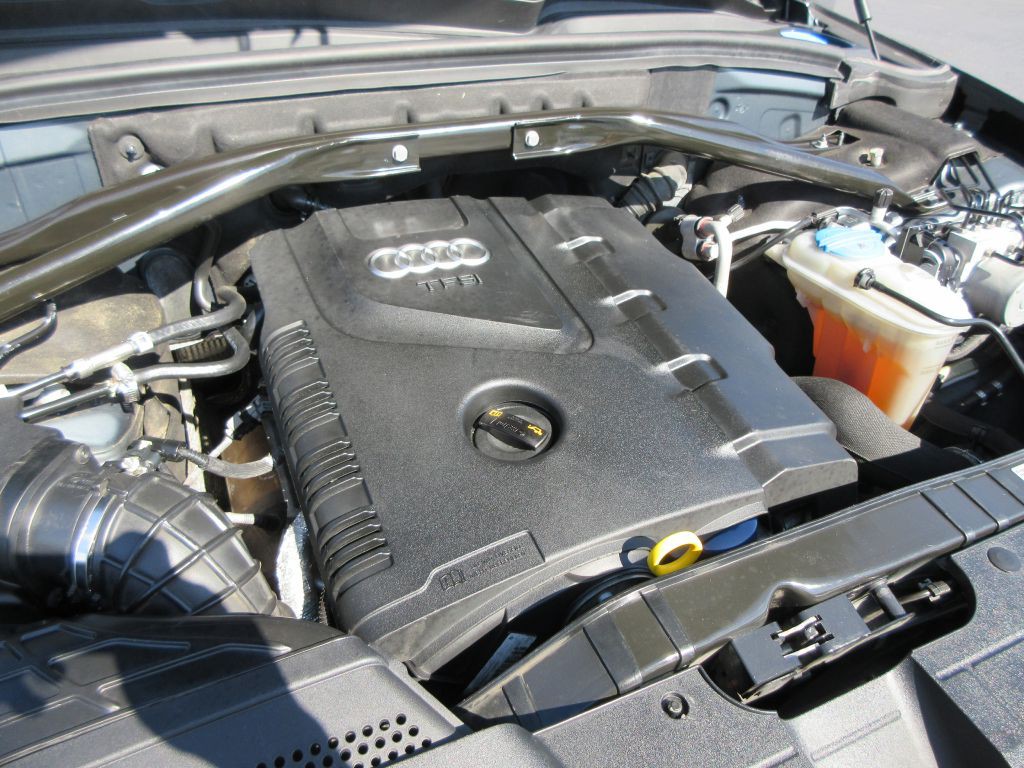 2011 Audi Q5 Image 16