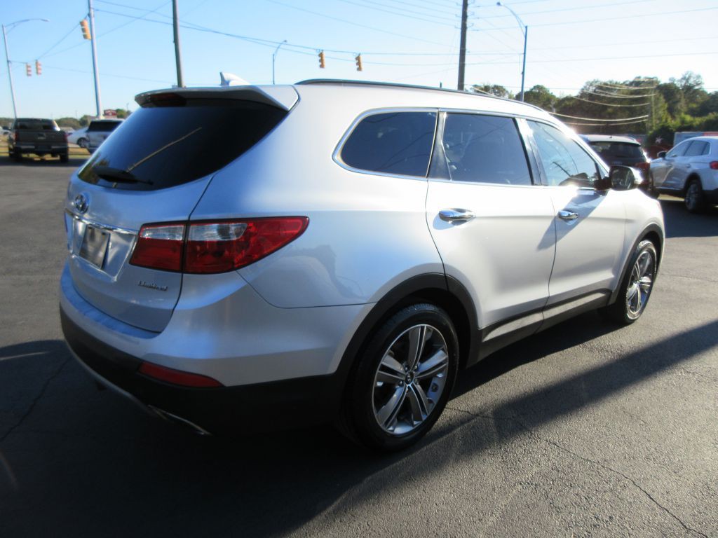 2013 Hyundai Santa Fe Image 4