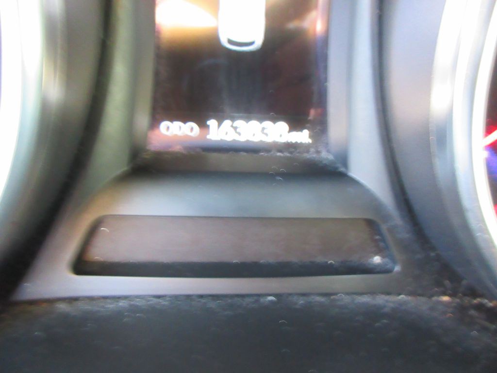 2013 Hyundai Santa Fe Image 8