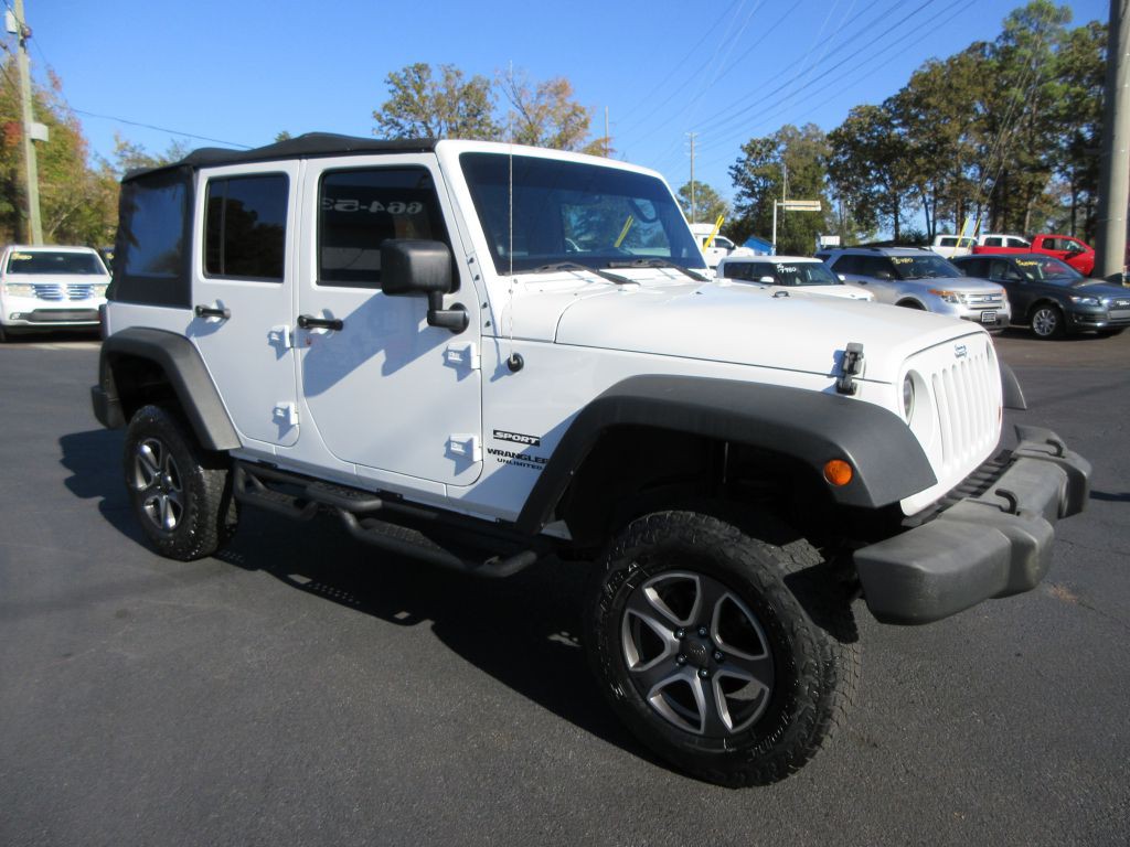 2013 Jeep Wrangler Unlimited Image 3