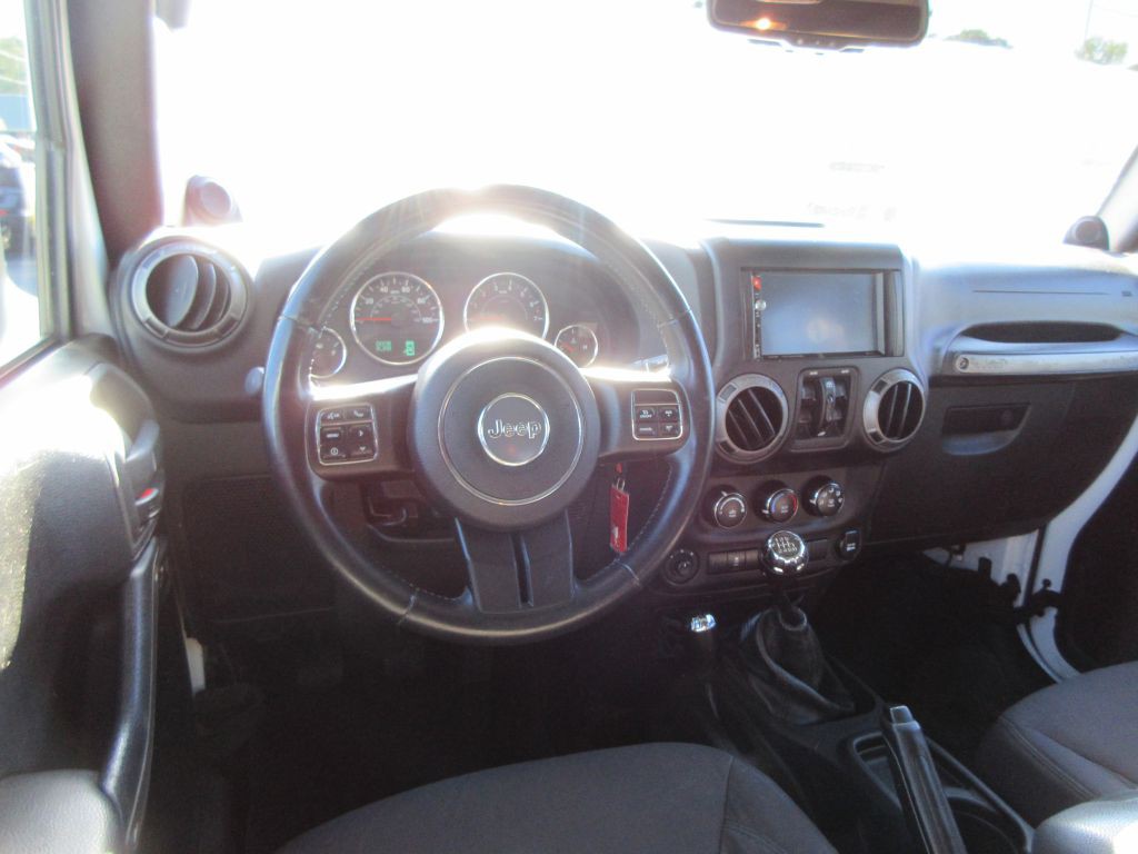 2013 Jeep Wrangler Unlimited Image 7