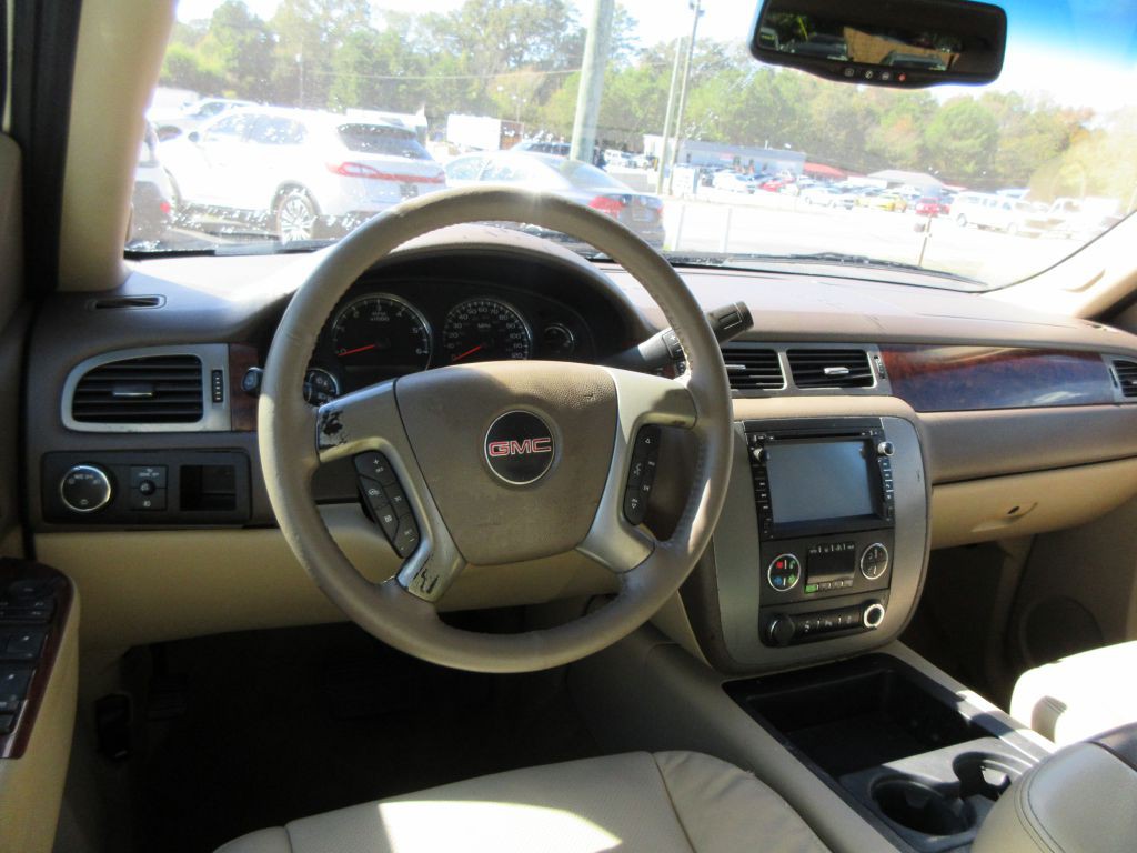 2012 GMC Yukon Image 7