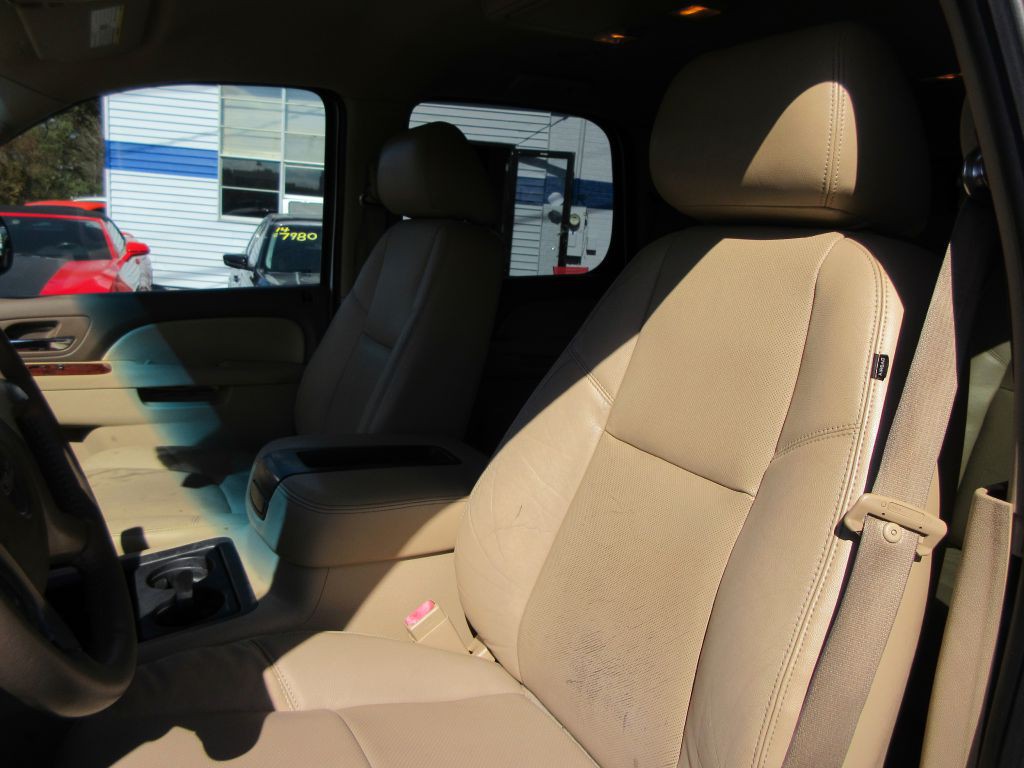 2012 GMC Yukon Image 11