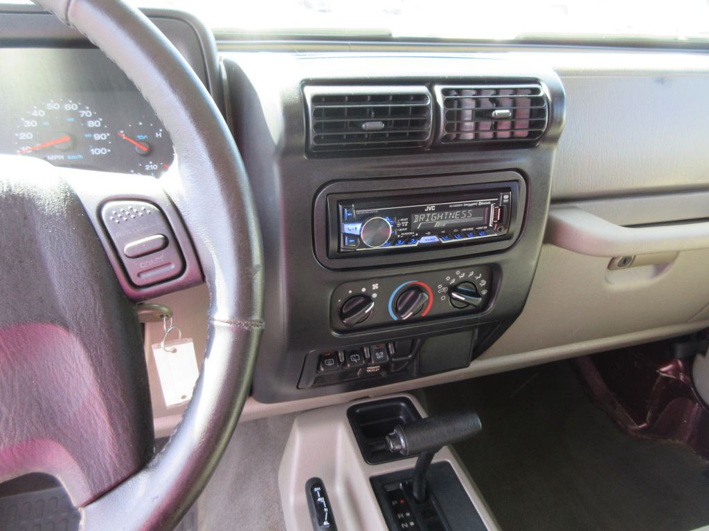 2003 Jeep Wrangler Image 9