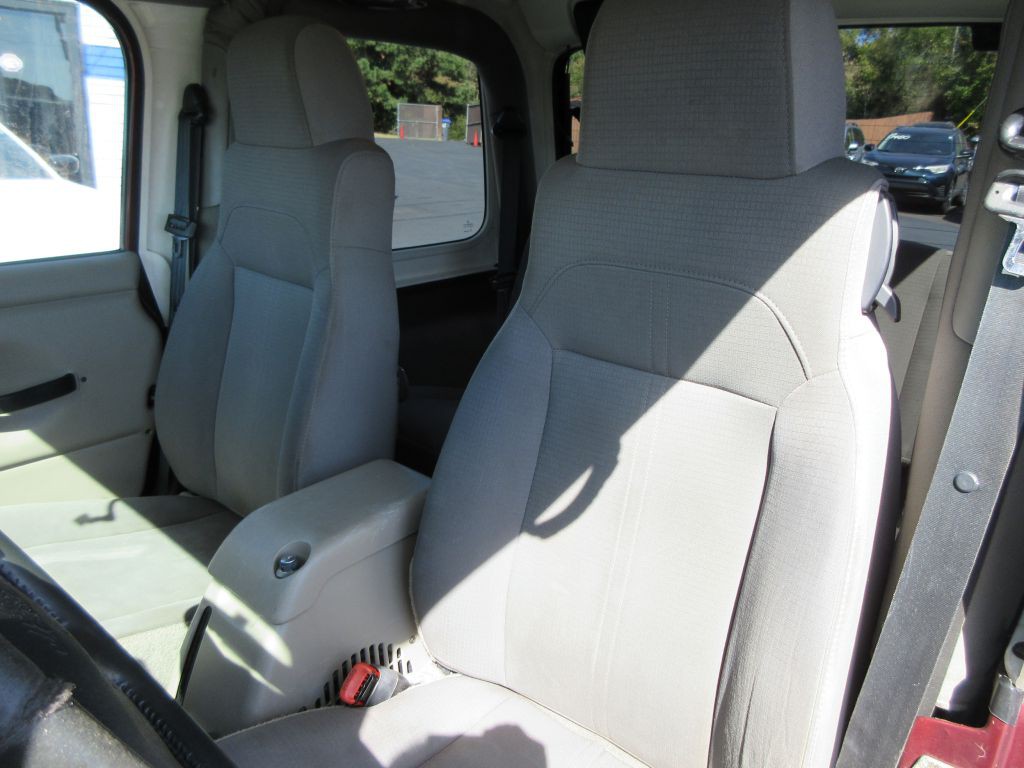 2003 Jeep Wrangler Image 11