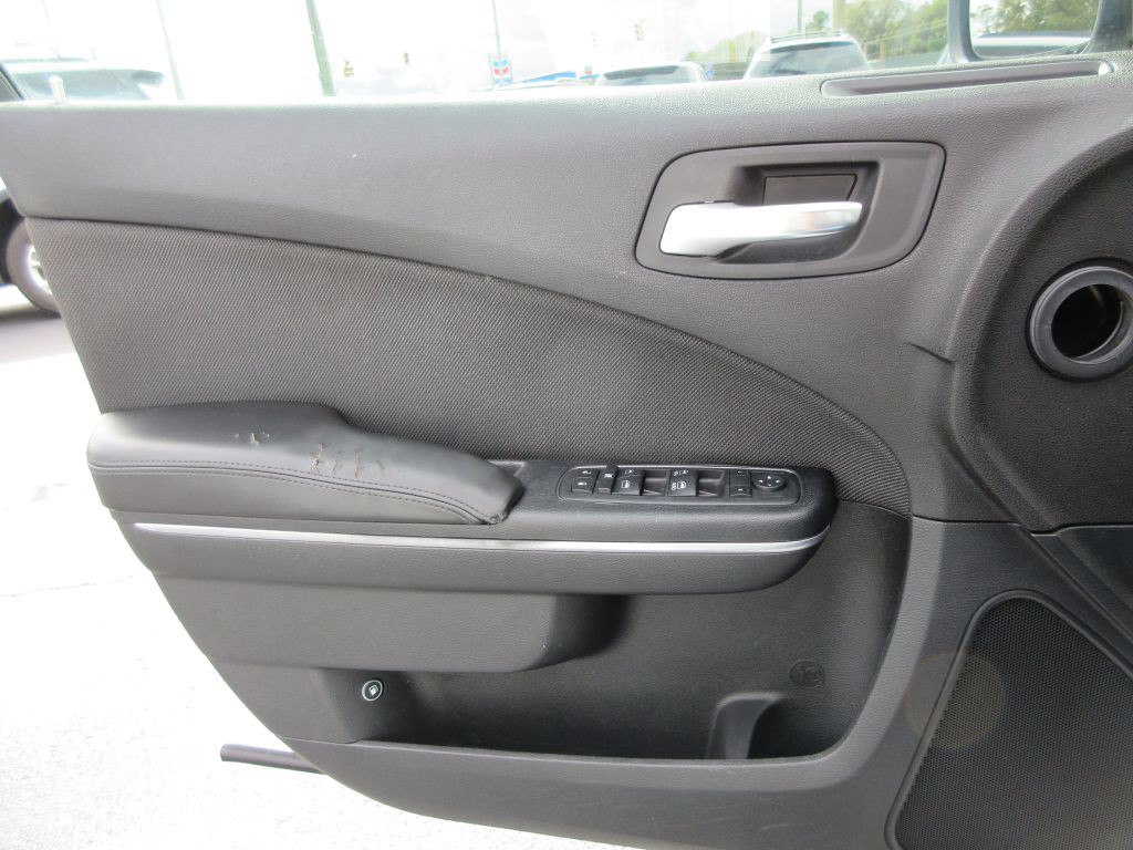 2015 Dodge Charger Image 10