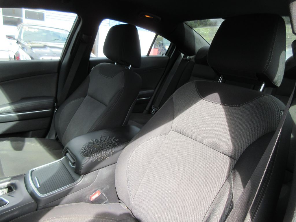2015 Dodge Charger Image 11