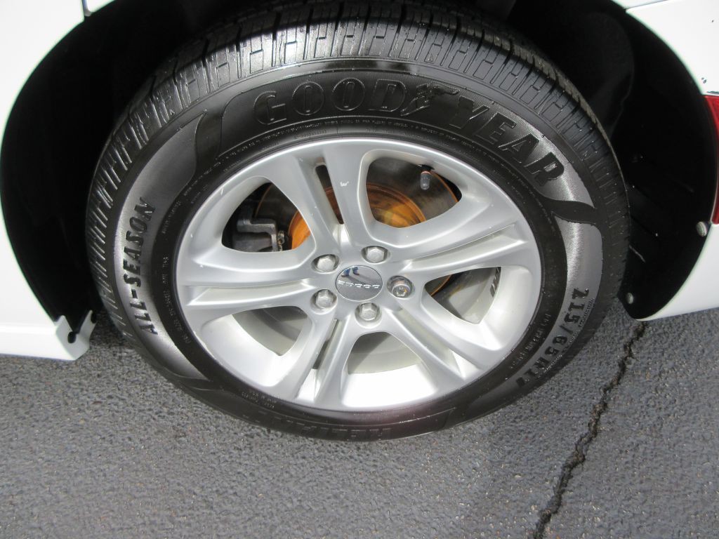 2015 Dodge Charger Image 14