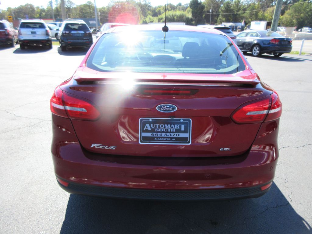 2017 Ford Focus Image 5