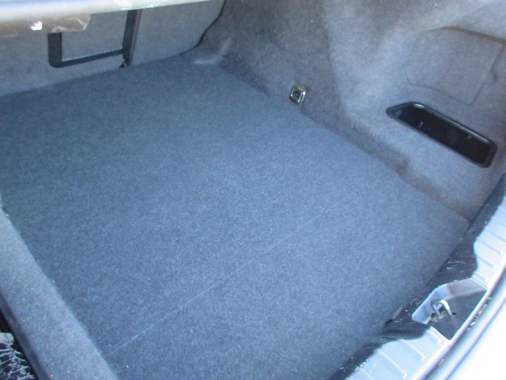 2013 BMW 5 Series Image 16