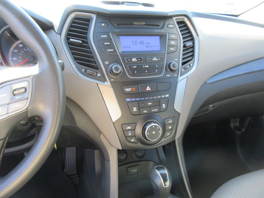 2016 Hyundai Santa Fe Sport Image 9