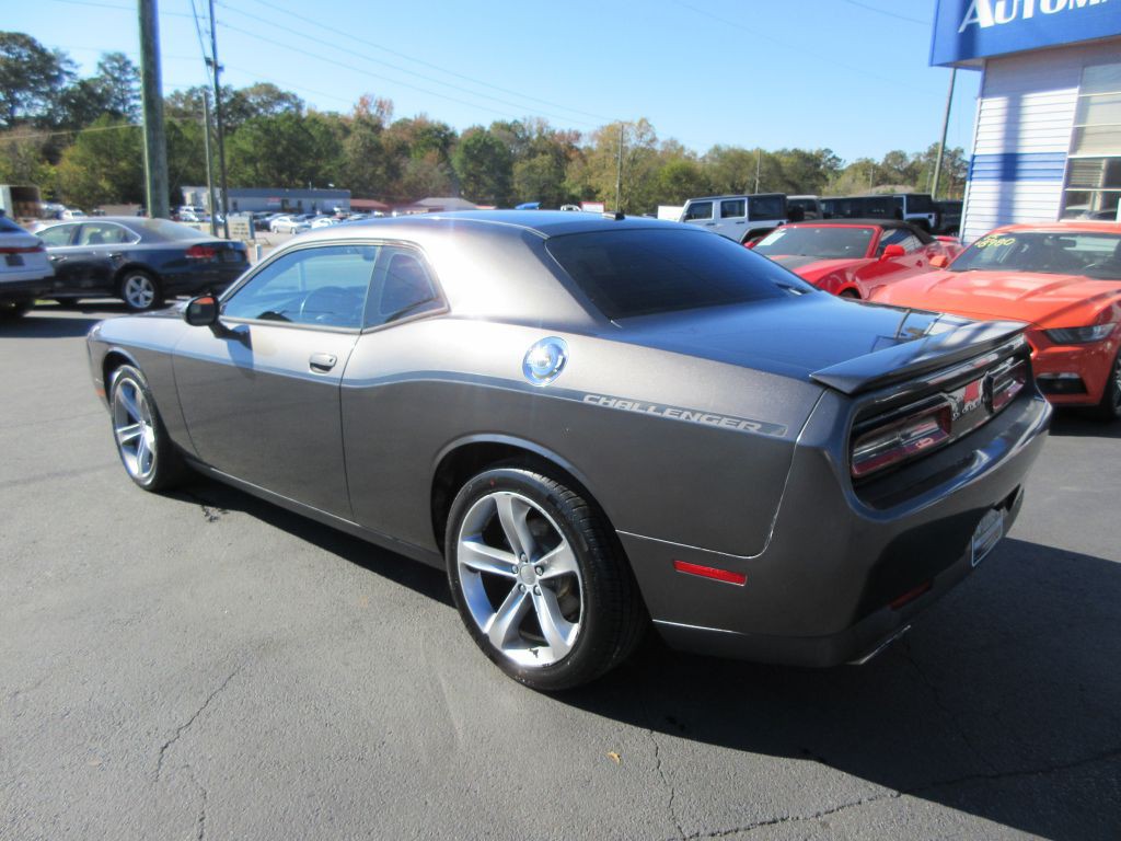 2015 Dodge Challenger Image 6