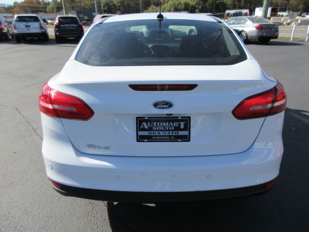 2018 Ford Focus Image 5