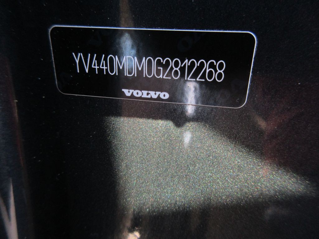 2016 Volvo XC60 Image 14