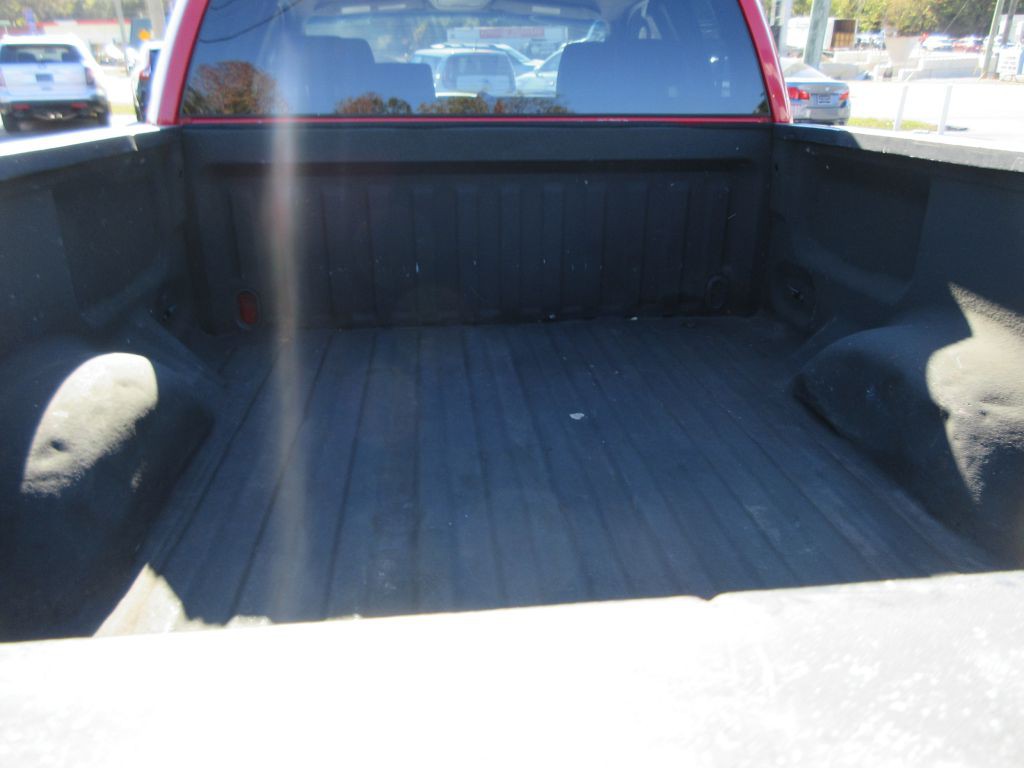 2005 Ford F-150 Image 6