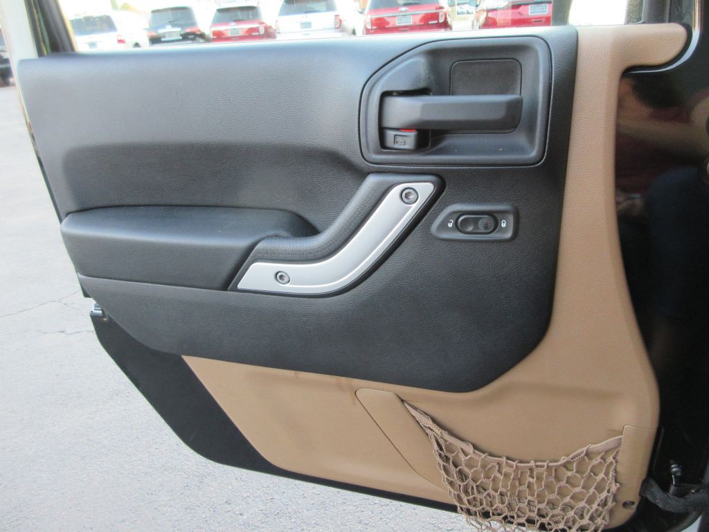 2014 Jeep Wrangler Unlimited Image 10