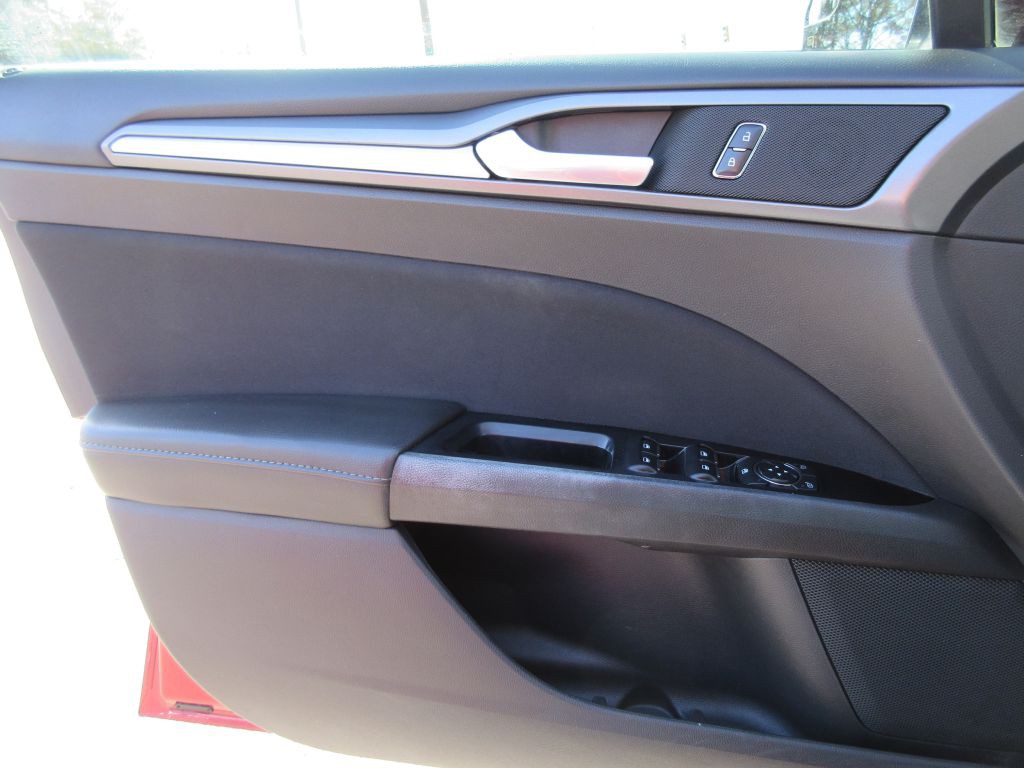 2014 Ford Fusion Image 10