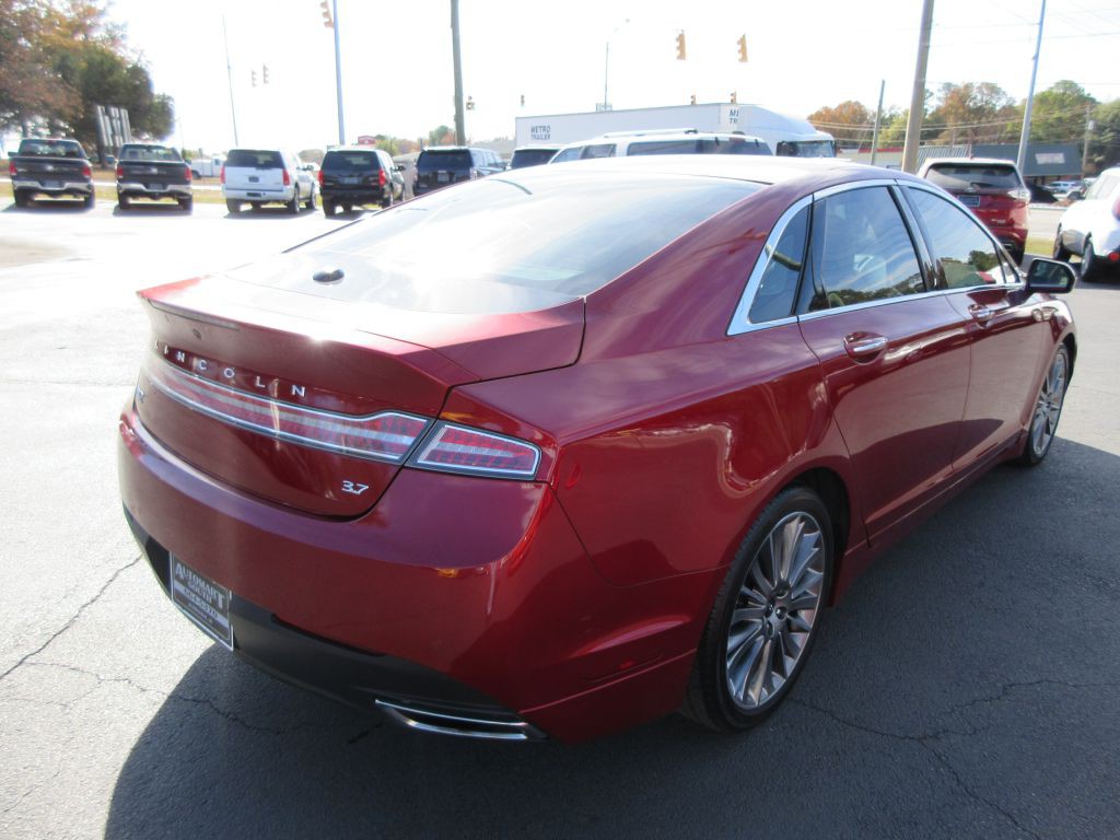2013 Lincoln MKZ Image 4