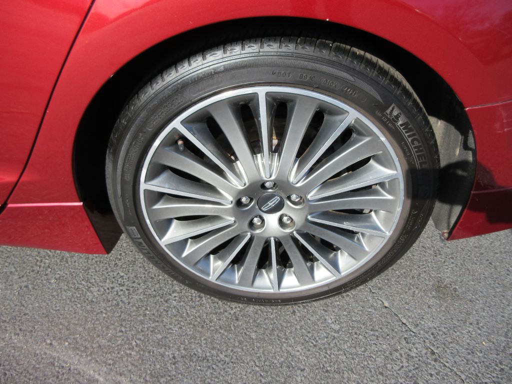 2013 Lincoln MKZ Image 15