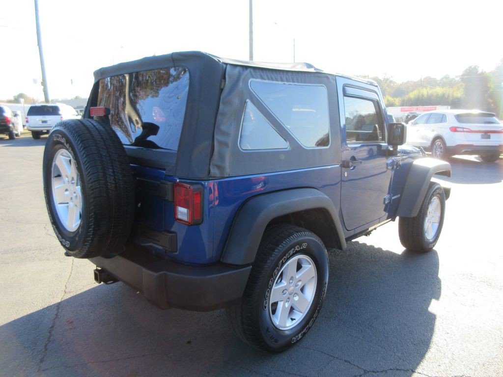 2010 Jeep Wrangler Image 4