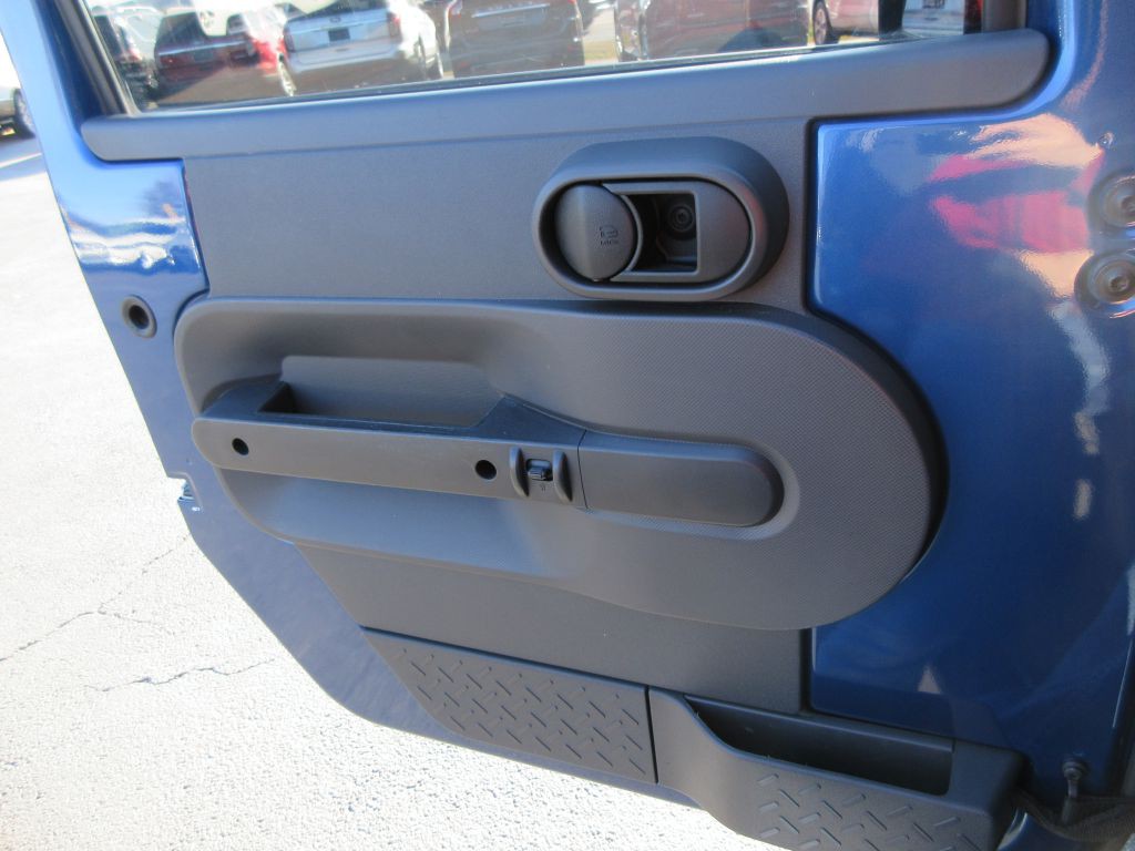 2010 Jeep Wrangler Image 10