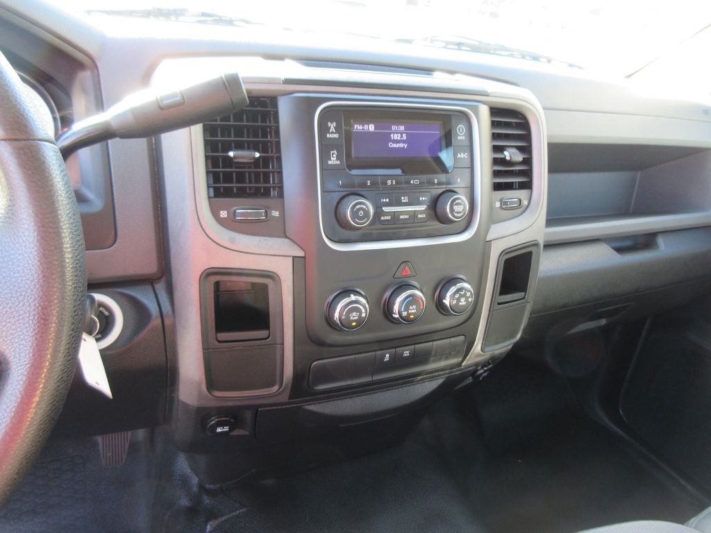 2014 RAM 1500 Image 10